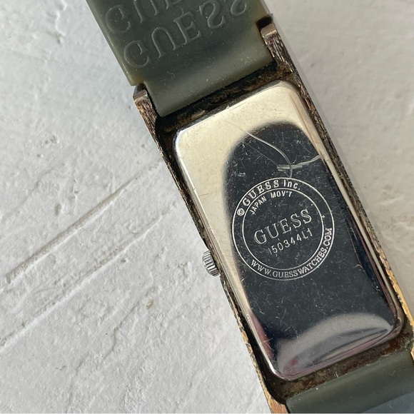 Vintage Y2K Guess Watch Rubber Stainless Steel Retro Watch - Picture 9 of 10